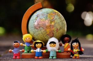 different nationalities, children, people, globe, worldwide, characters, wood, game characters, wooden figure, figure, puppet, fun, to play, toy, together, strong, friendship, children, globe, globe, globe, globe, globe, friendship